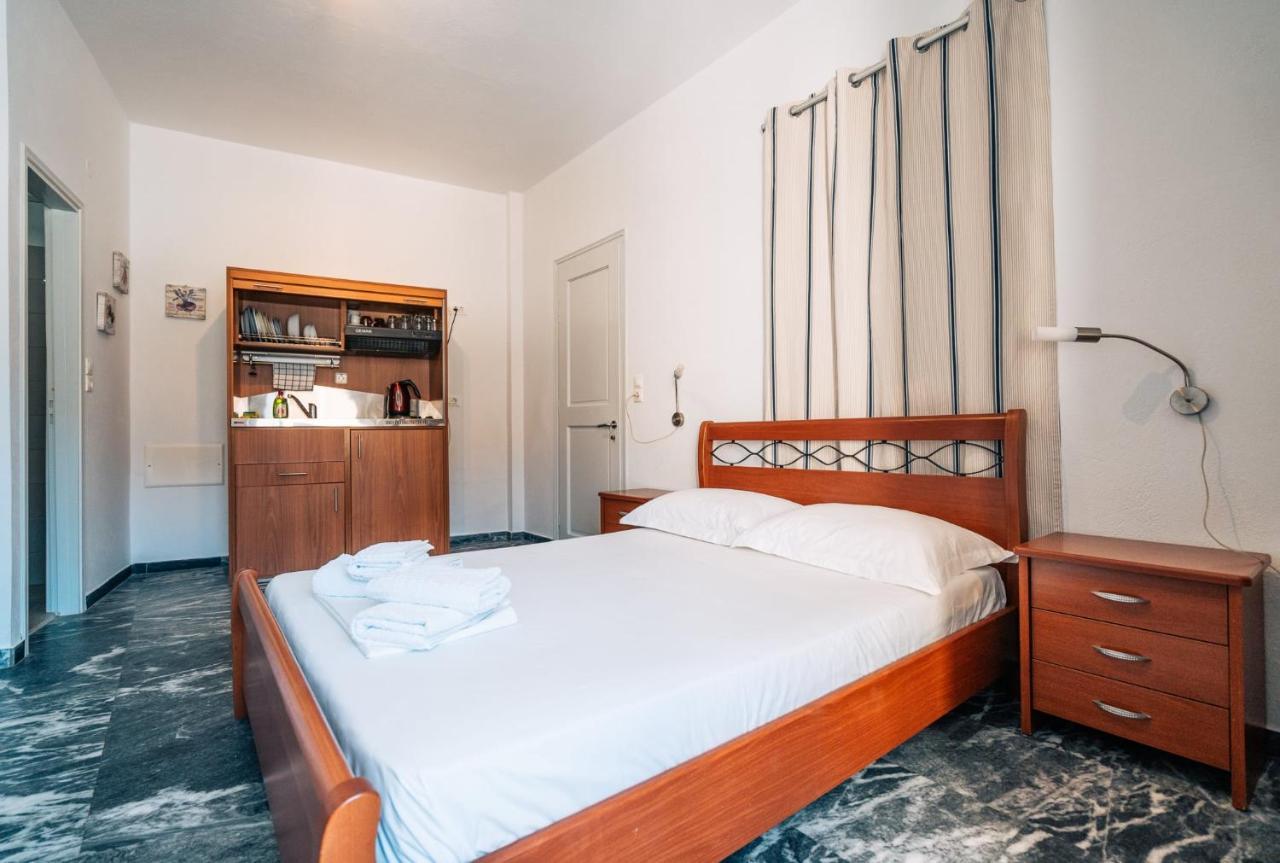Meropi Rooms Kamares  Екстериор снимка